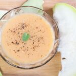 bottle gourd soup in bowl.