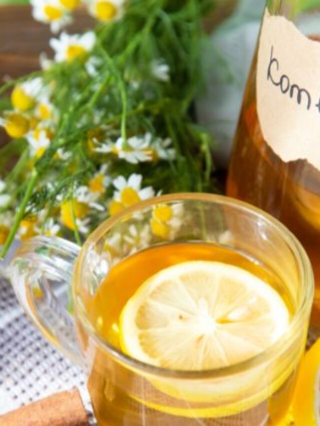kombucha tea in the glass.