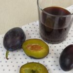 prunes juice in the glass.