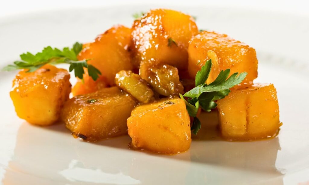 Fried bhopla in white plate.